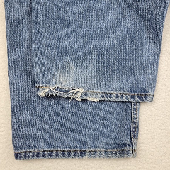 Levis 550 Jeans Mens 52x32 Blue Denim Relaxed Tapered Leg Water Less Distressed - Picture 12 of 12